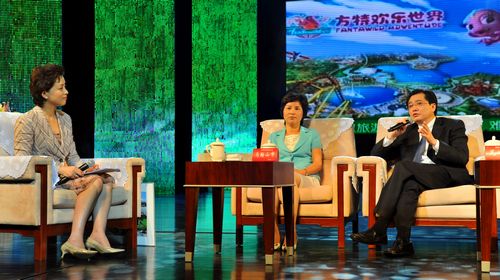 杨澜专访:杨敬农妙推芜湖一日游-芜湖房地产