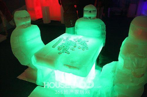 世茂滨江花园冰雪城堡盛夏之旅正式启幕
