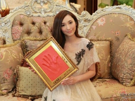 吴佩慈怀孕图片