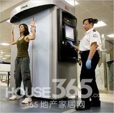 国际机场登机拍空姐 1381884763525de35b7d187.jpg