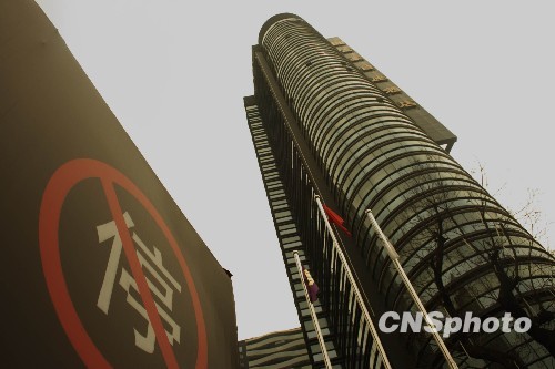 楼市上演冰火两重天 业内期待调控长效机制-