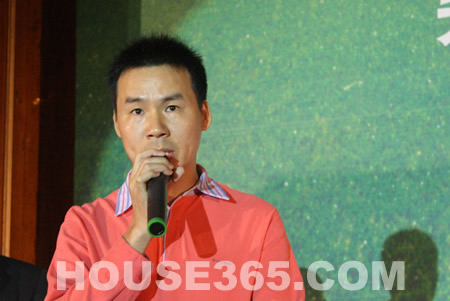 碧桂园华东区总裁谢金雄致辞